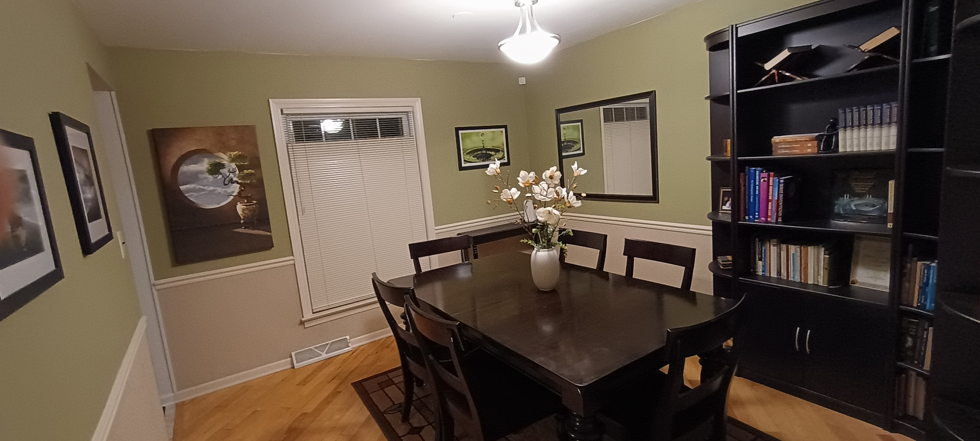 18751 Kings Road, Homewood, IL 60430