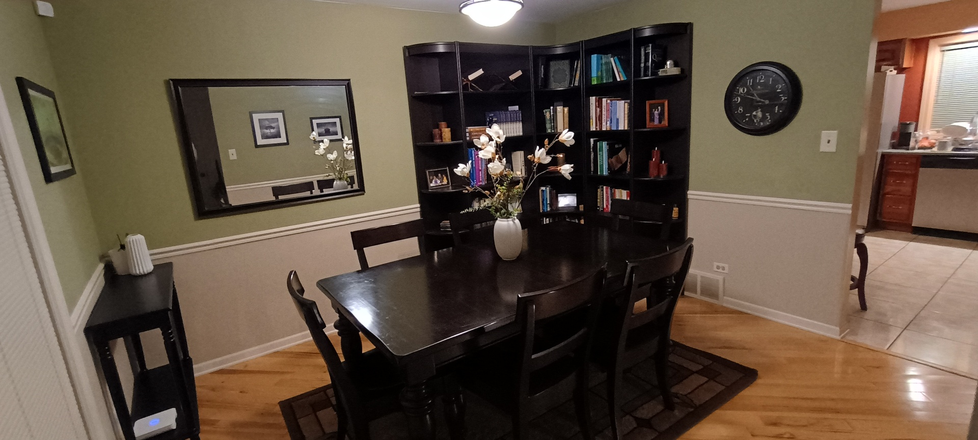 18751 Kings Road, Homewood, IL 60430