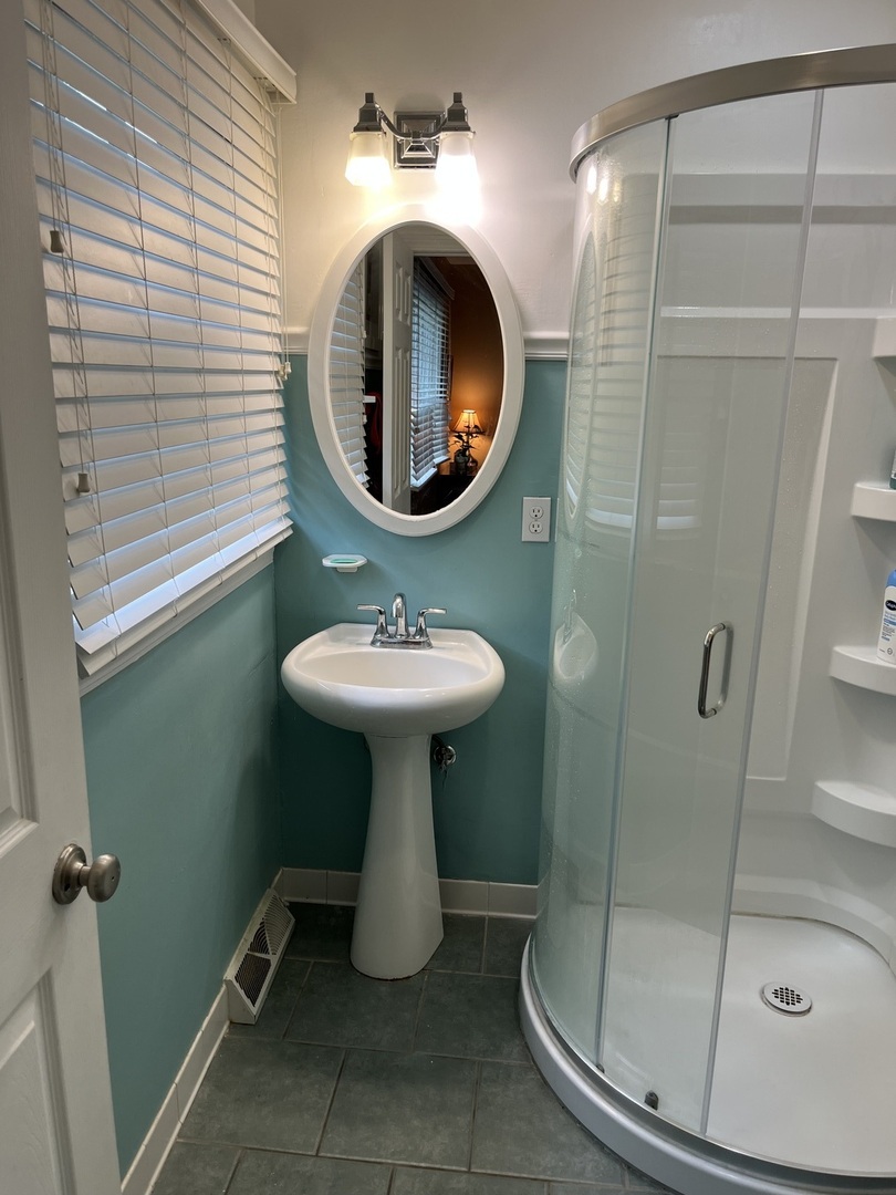 18751 Kings Road, Homewood, IL 60430