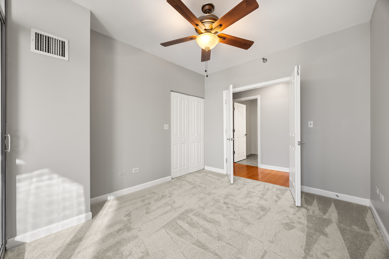 1250 S Michigan Avenue #802, Chicago, IL 60605