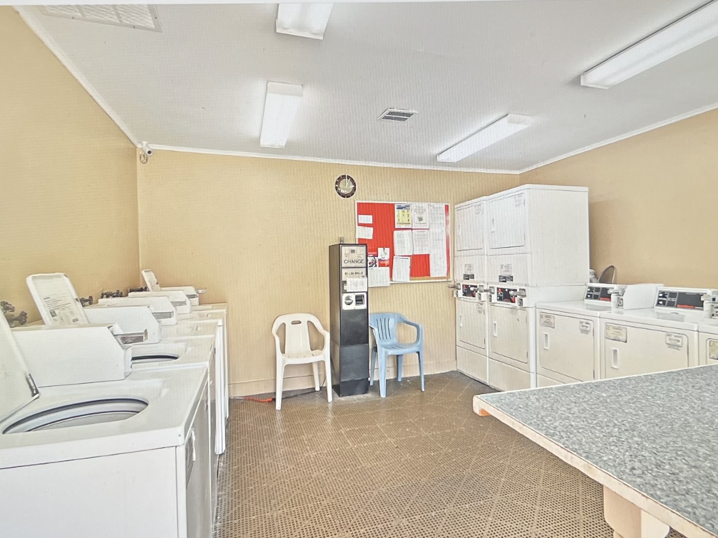 40 Bermuda Colony #7, Fox Lake, IL 60020