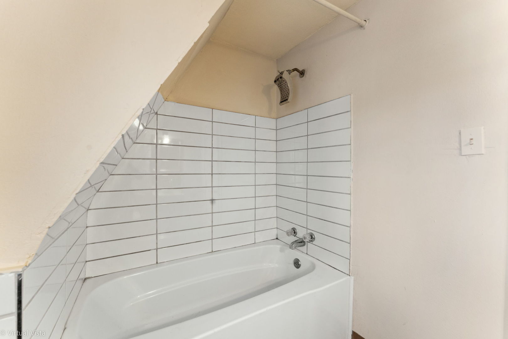 233 Oakwood Avenue, Rockford, IL 61101