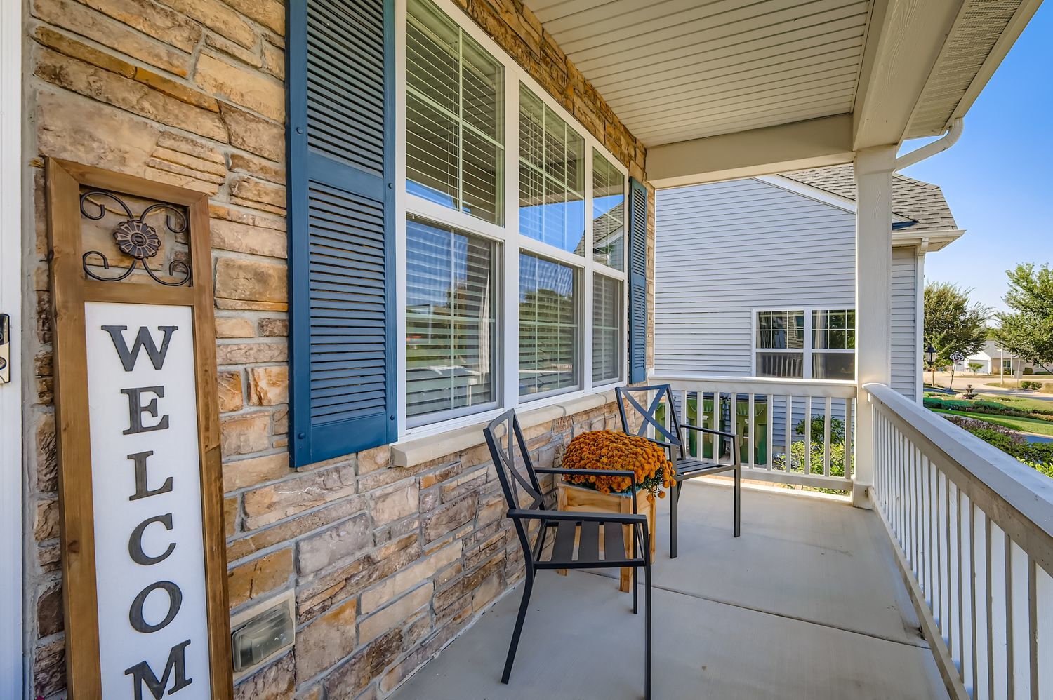 1987 Sagebrook Drive, South Elgin, IL 60177