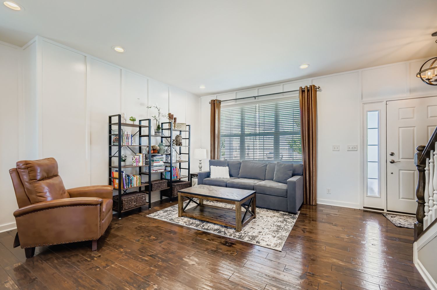 1987 Sagebrook Drive, South Elgin, IL 60177