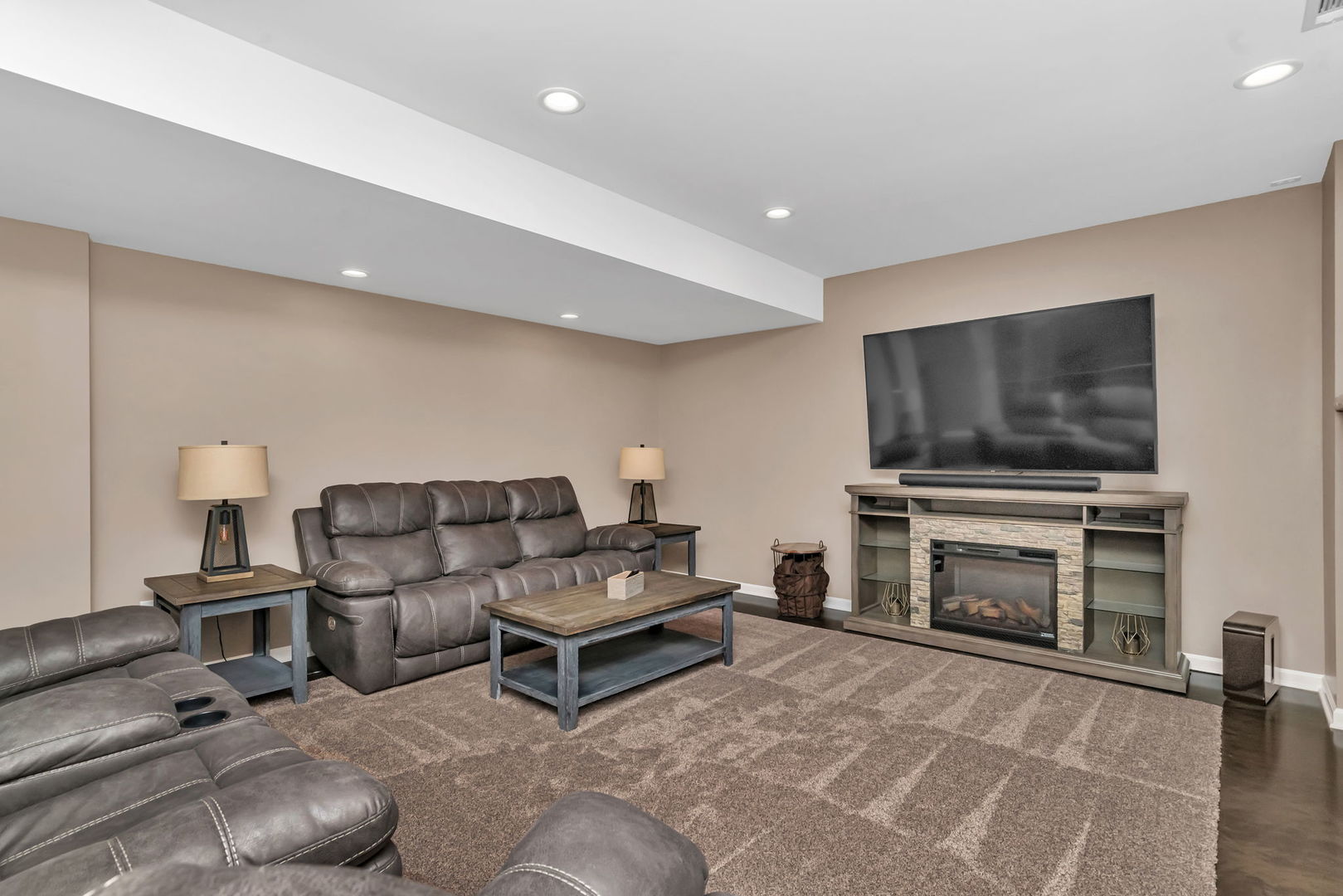1459 Wood Sage Avenue, Yorkville, IL 60560