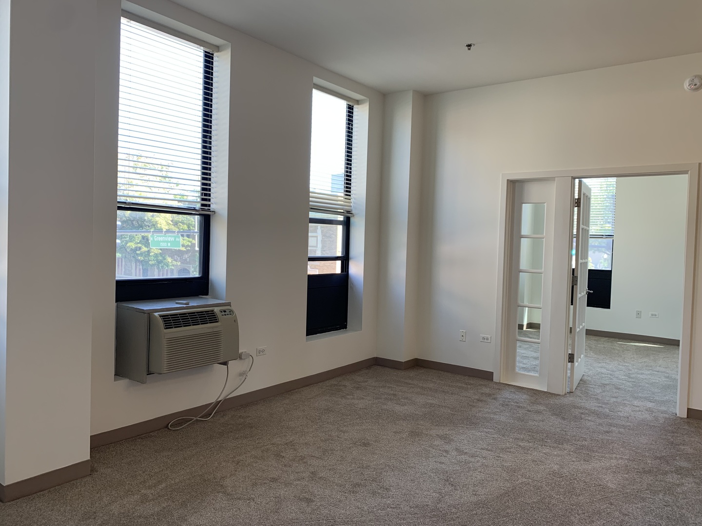 1501 W Belmont Avenue #201, Chicago, IL 60657