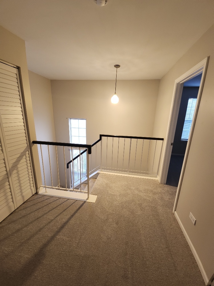 7 Marion Lane, Streamwood, IL 60107