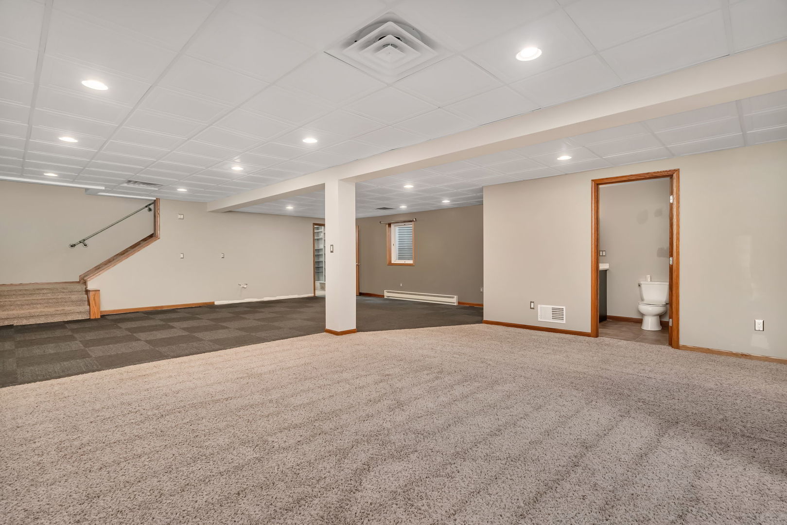 675 E Southmor Road, Morris, IL 60450