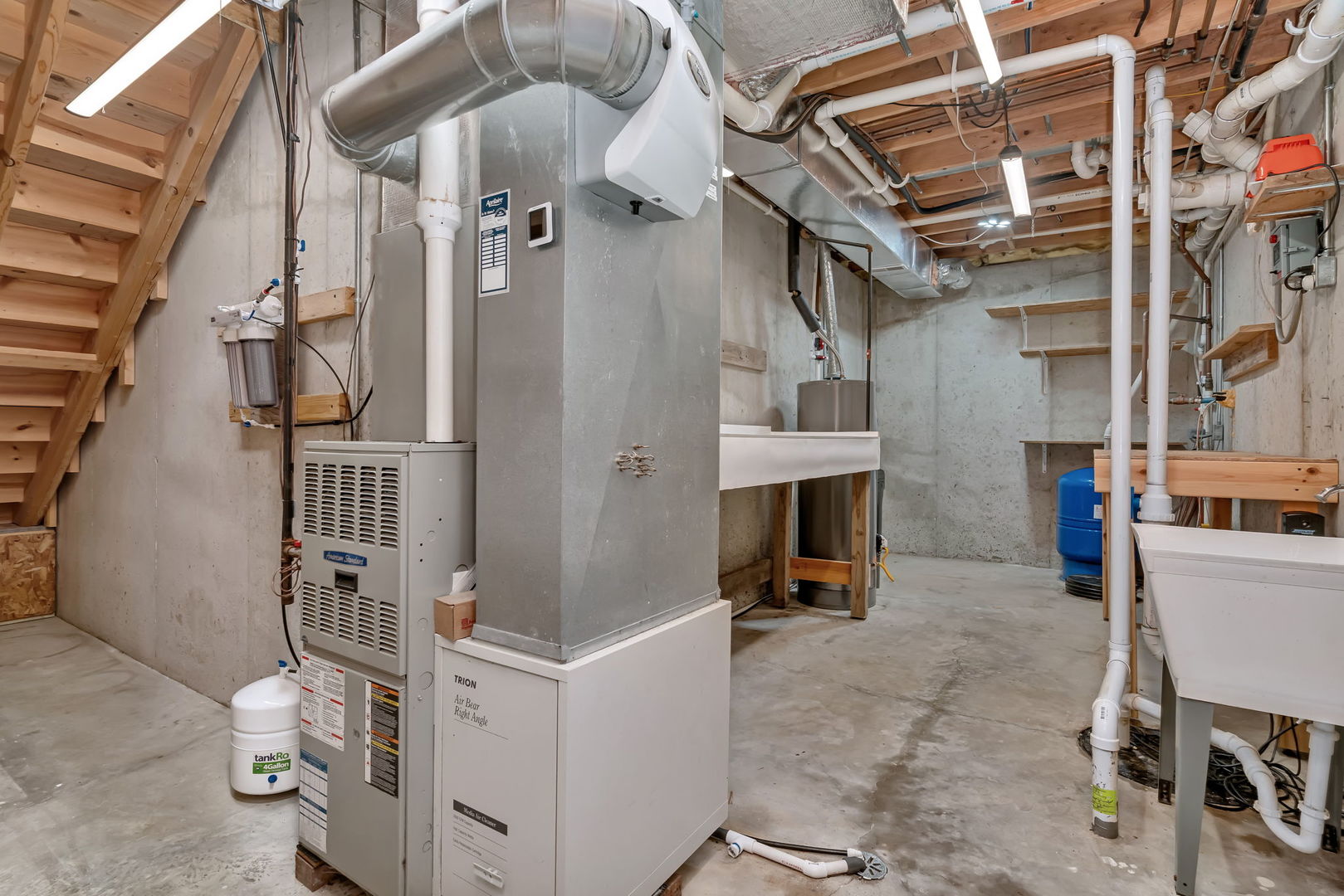 675 E Southmor Road, Morris, IL 60450