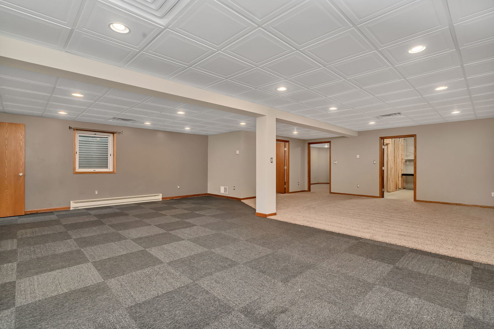 675 E Southmor Road, Morris, IL 60450