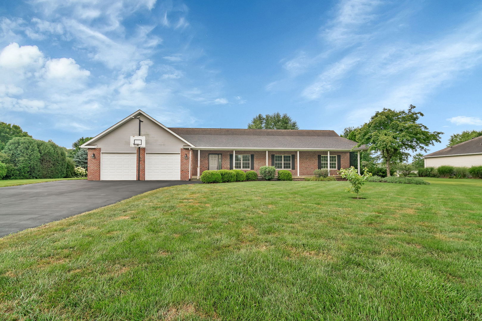 675 E Southmor Road, Morris, IL 60450