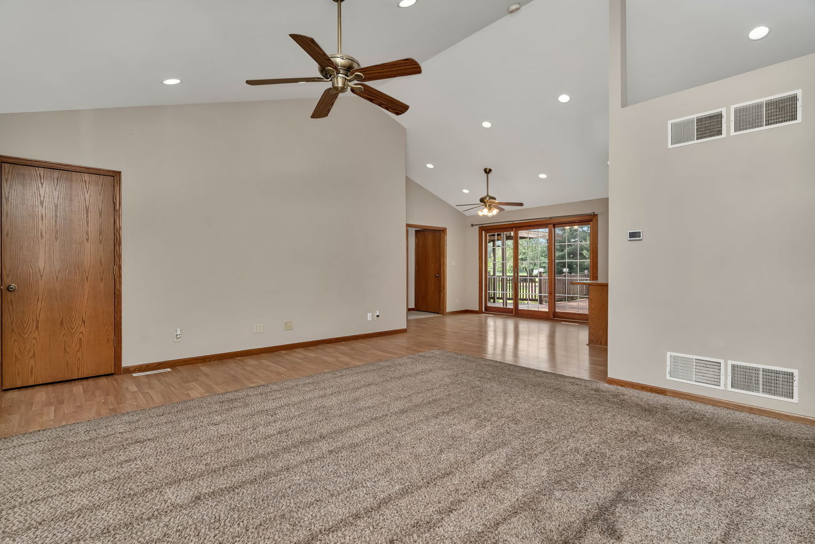 675 E Southmor Road, Morris, IL 60450