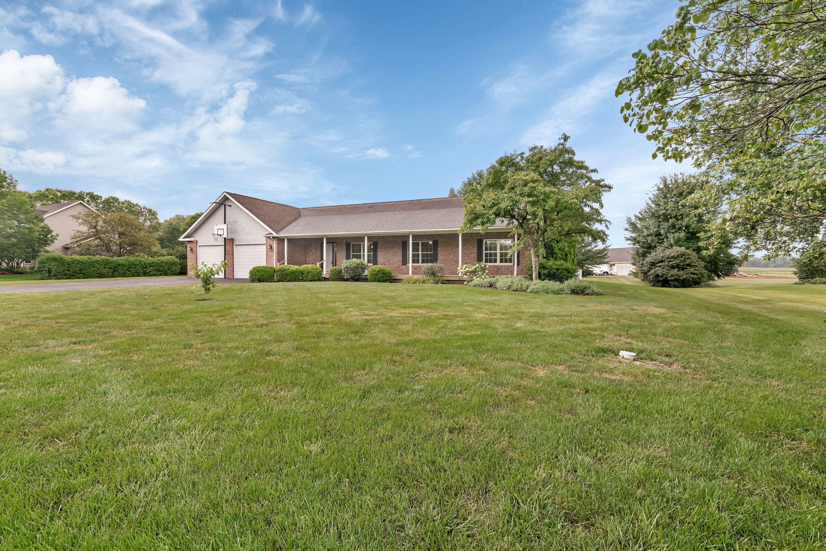 675 E Southmor Road, Morris, IL 60450