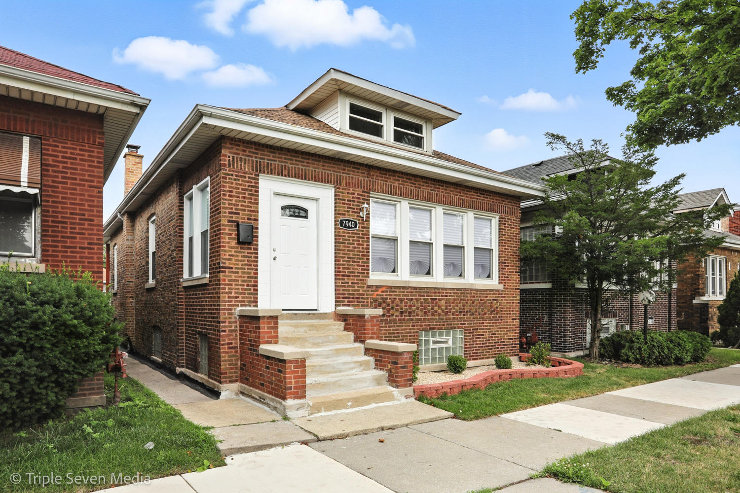 7940 S Perry Avenue, Chicago, IL 60620