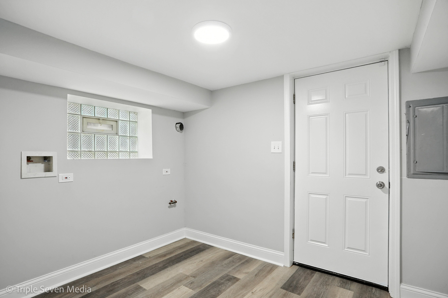 7940 S Perry Avenue, Chicago, IL 60620