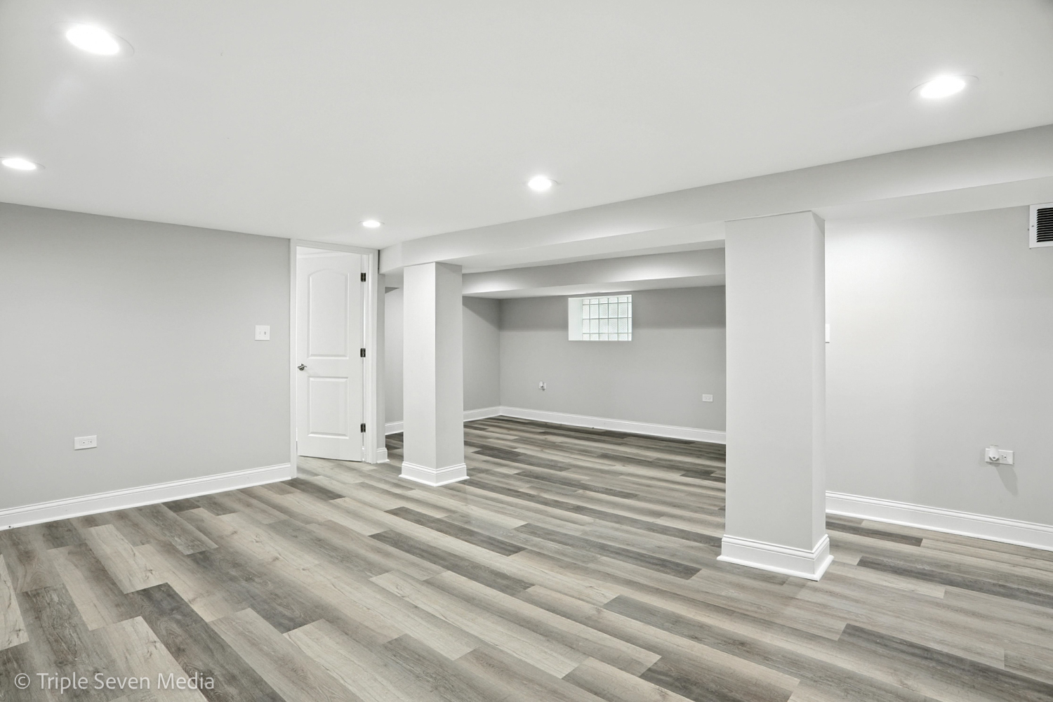 7940 S Perry Avenue, Chicago, IL 60620