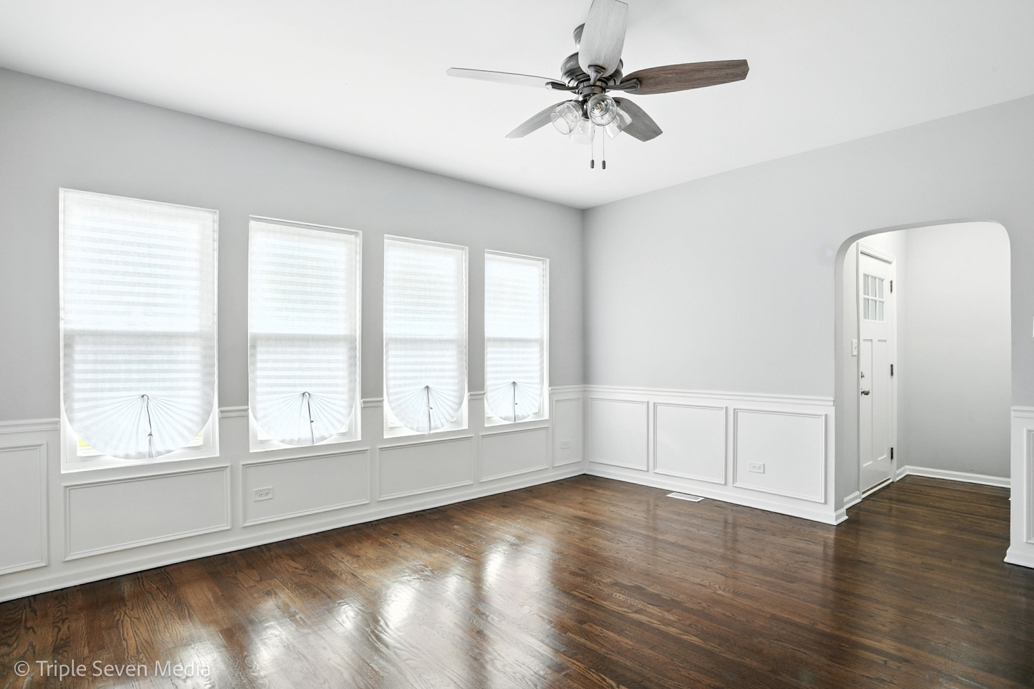 7940 S Perry Avenue, Chicago, IL 60620