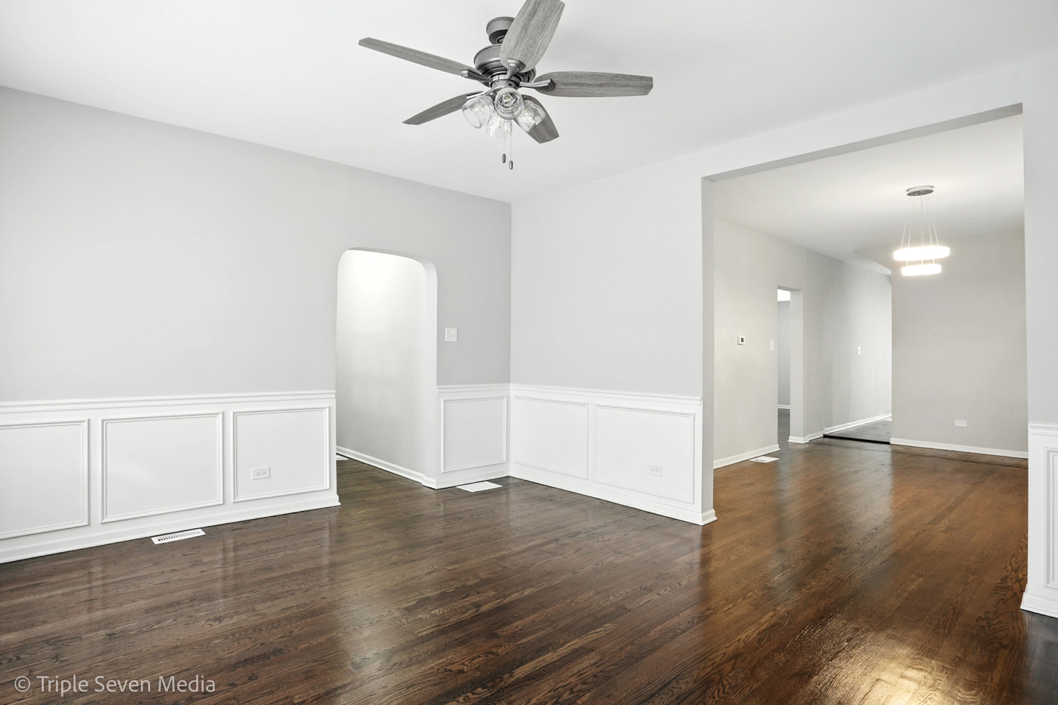 7940 S Perry Avenue, Chicago, IL 60620