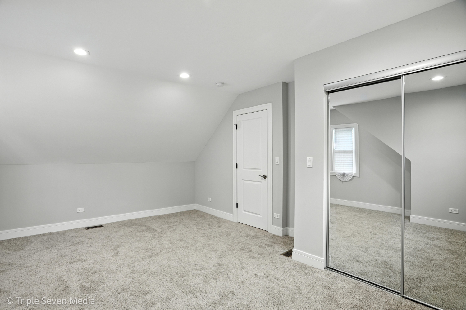 8126 S Wentworth Avenue, Chicago, IL 60620