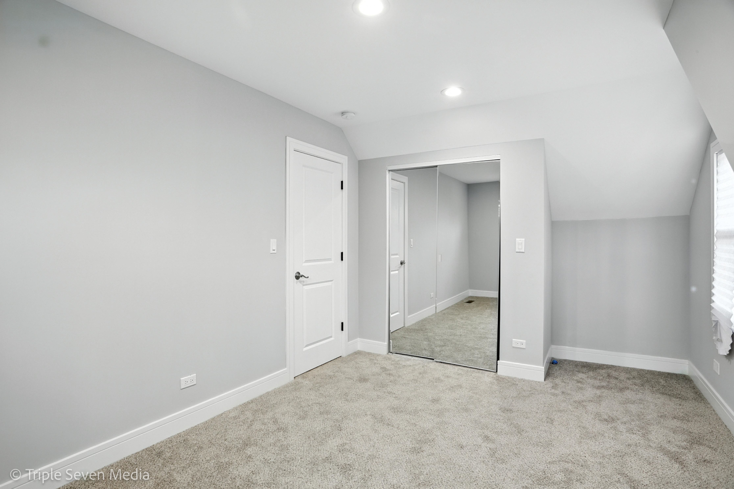 8126 S Wentworth Avenue, Chicago, IL 60620