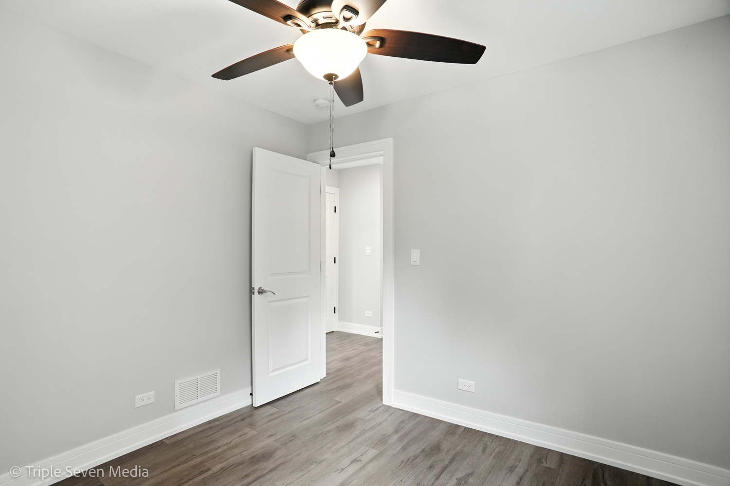 8126 S Wentworth Avenue, Chicago, IL 60620