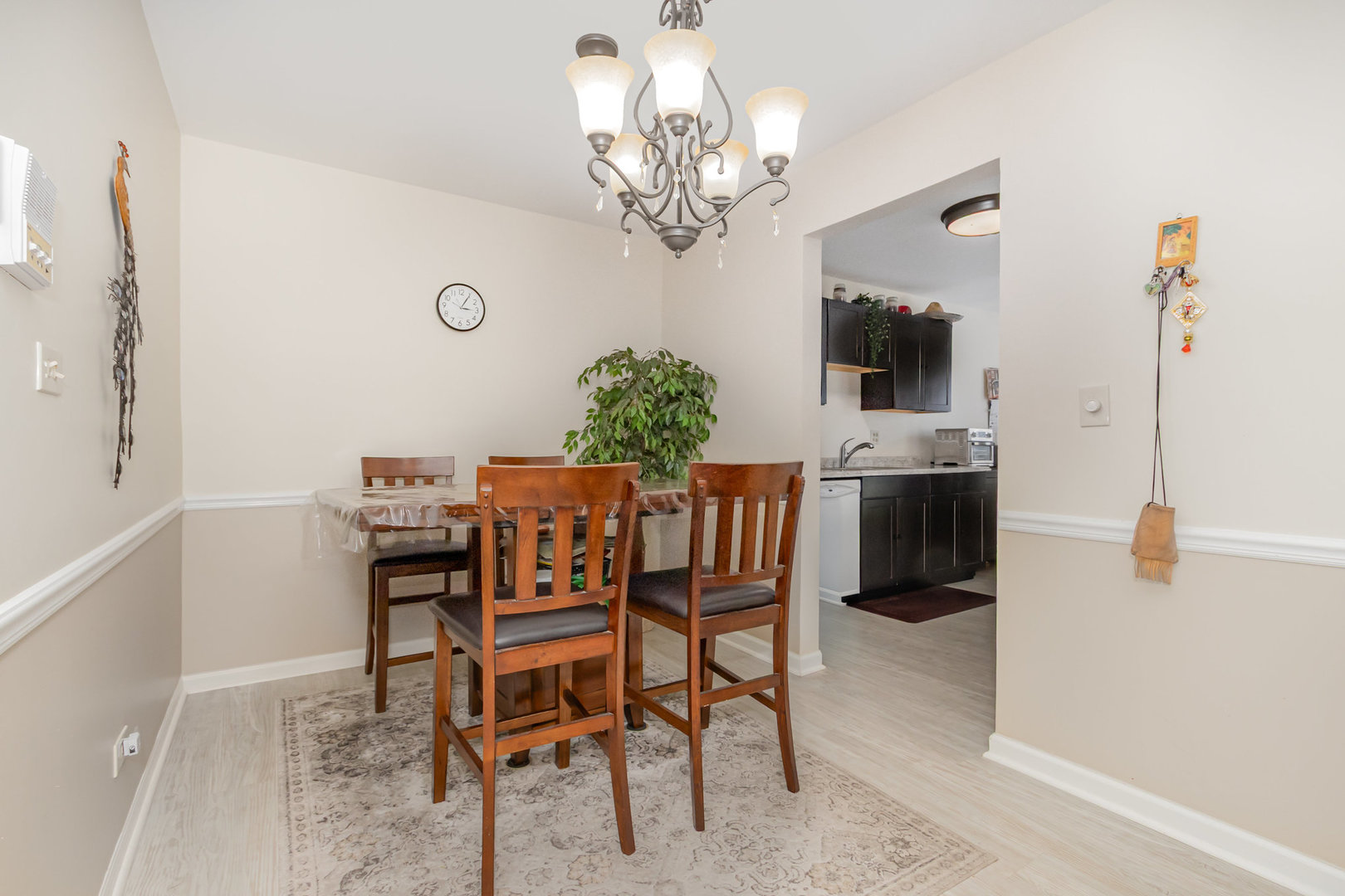47 Glencoe Court #102D, Naperville, IL 60565