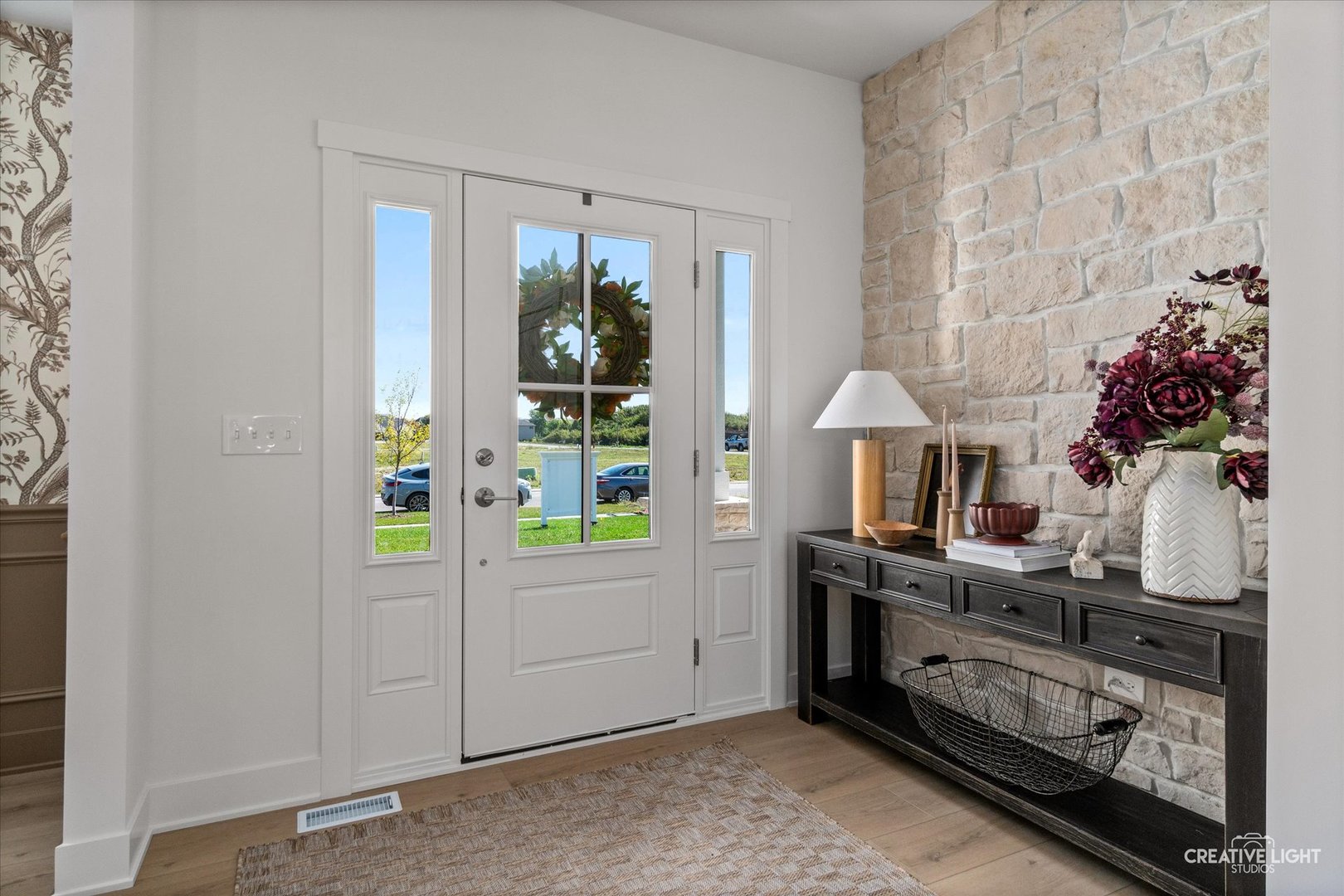 851 Claridge Drive, Oswego, IL 60543