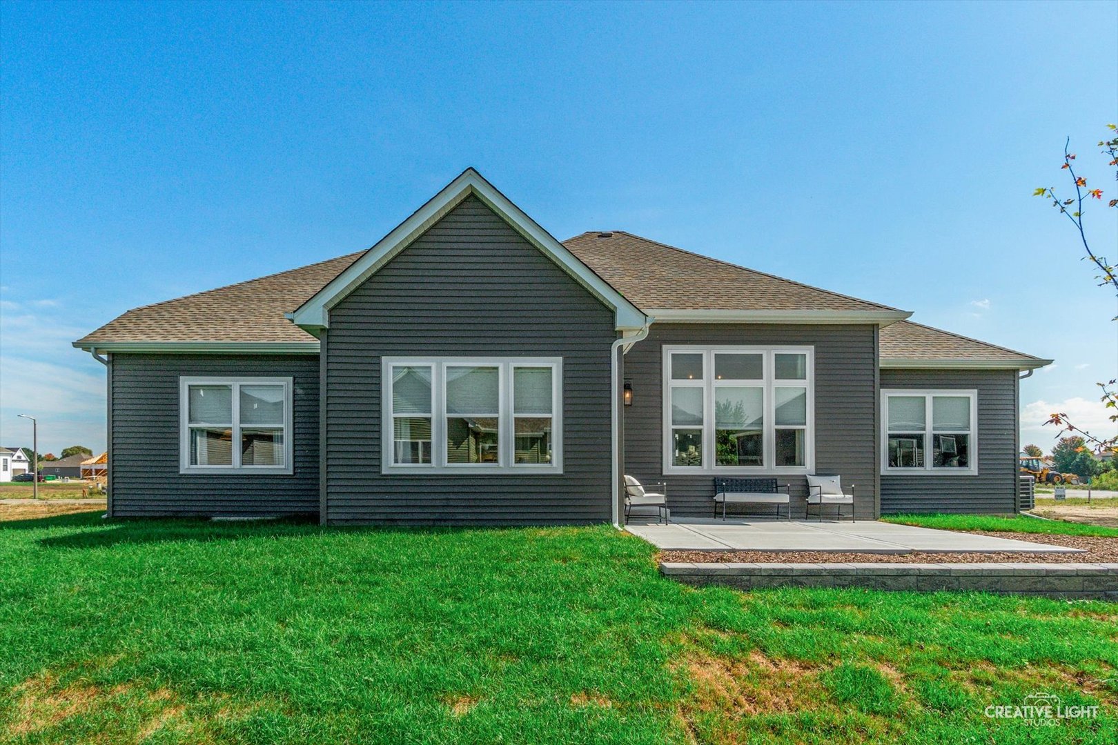 851 Claridge Drive, Oswego, IL 60543