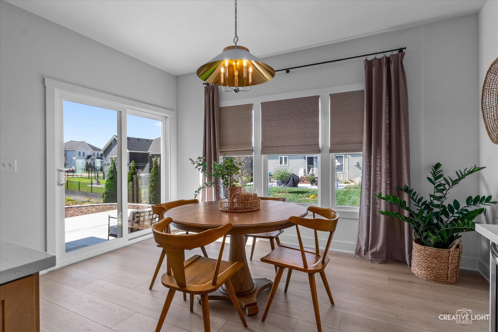 851 Claridge Drive, Oswego, IL 60543