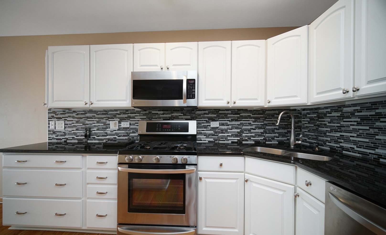 16647 Grants Trail, Orland Park, IL 60467