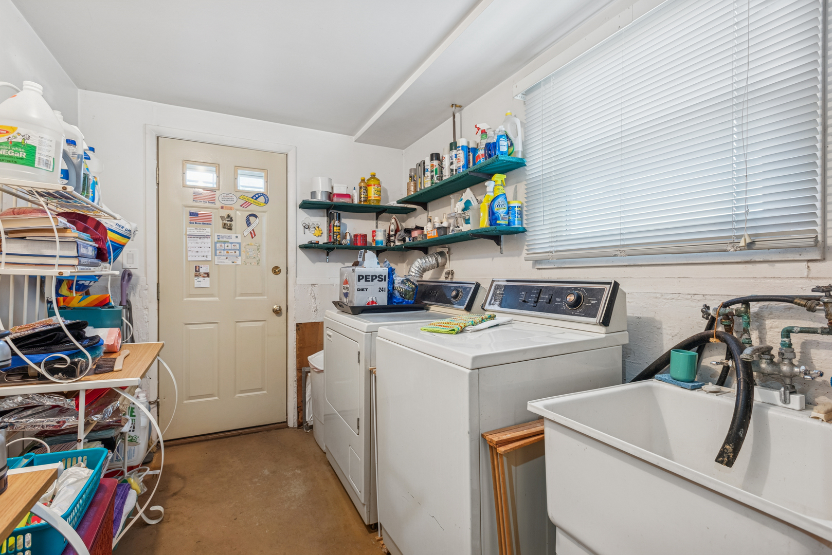 1725 Sycamore Street, Des Plaines, IL 60018