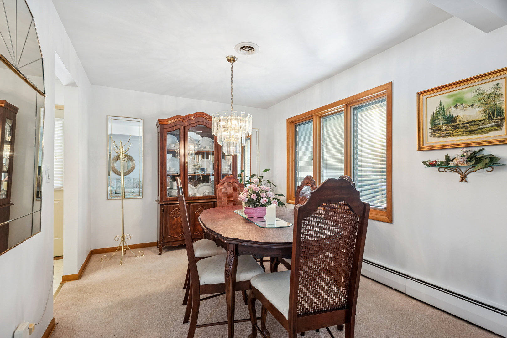 1725 Sycamore Street, Des Plaines, IL 60018