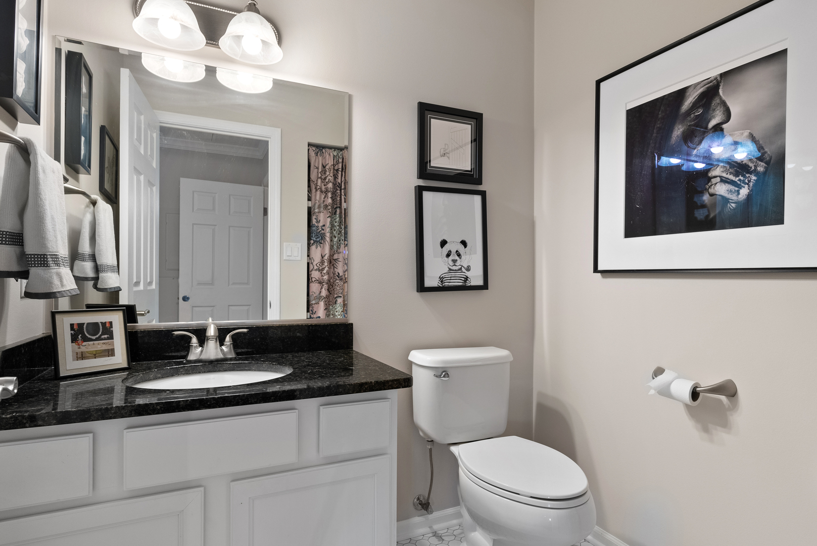 4900 Forest Avenue #201, Downers Grove, IL 60515