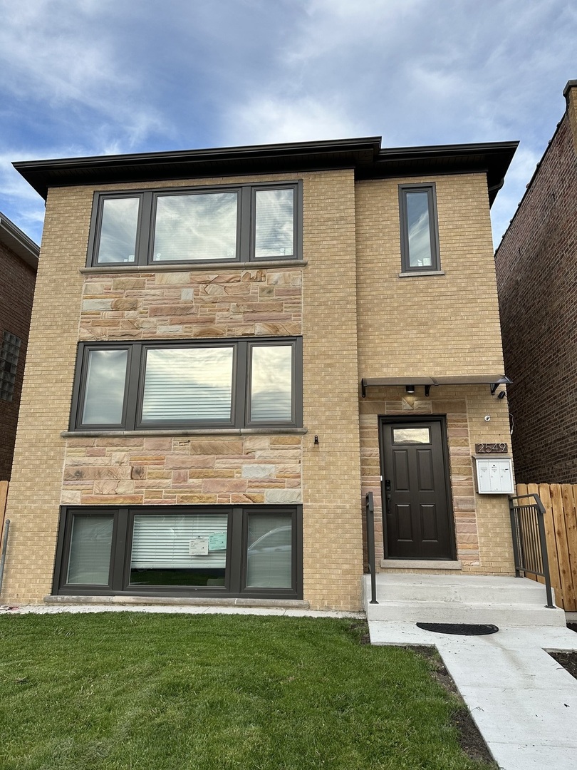 2549 N 72nd Court #3, Elmwood Park, IL 60707