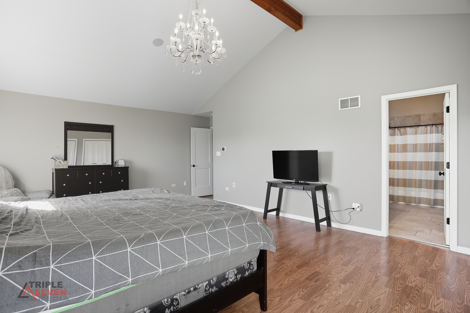 7407 Ridgefield Lane, Tinley Park, IL 60487