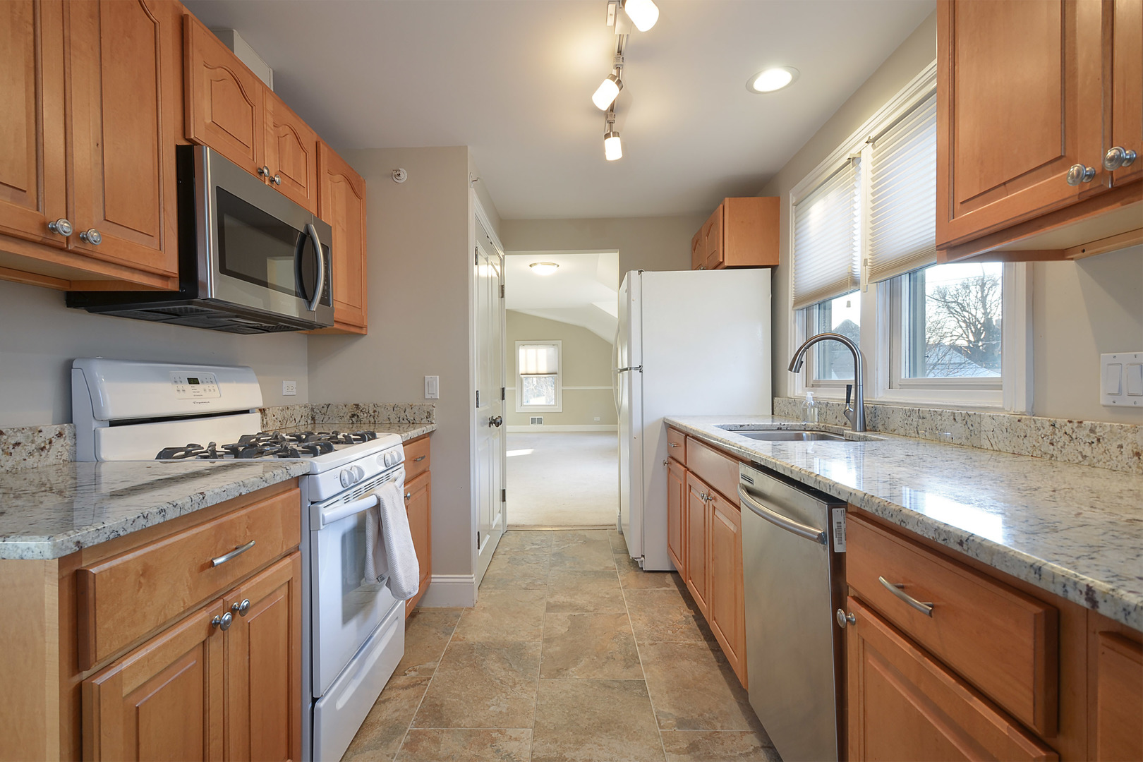 148 W Station Street, Barrington, IL 60010