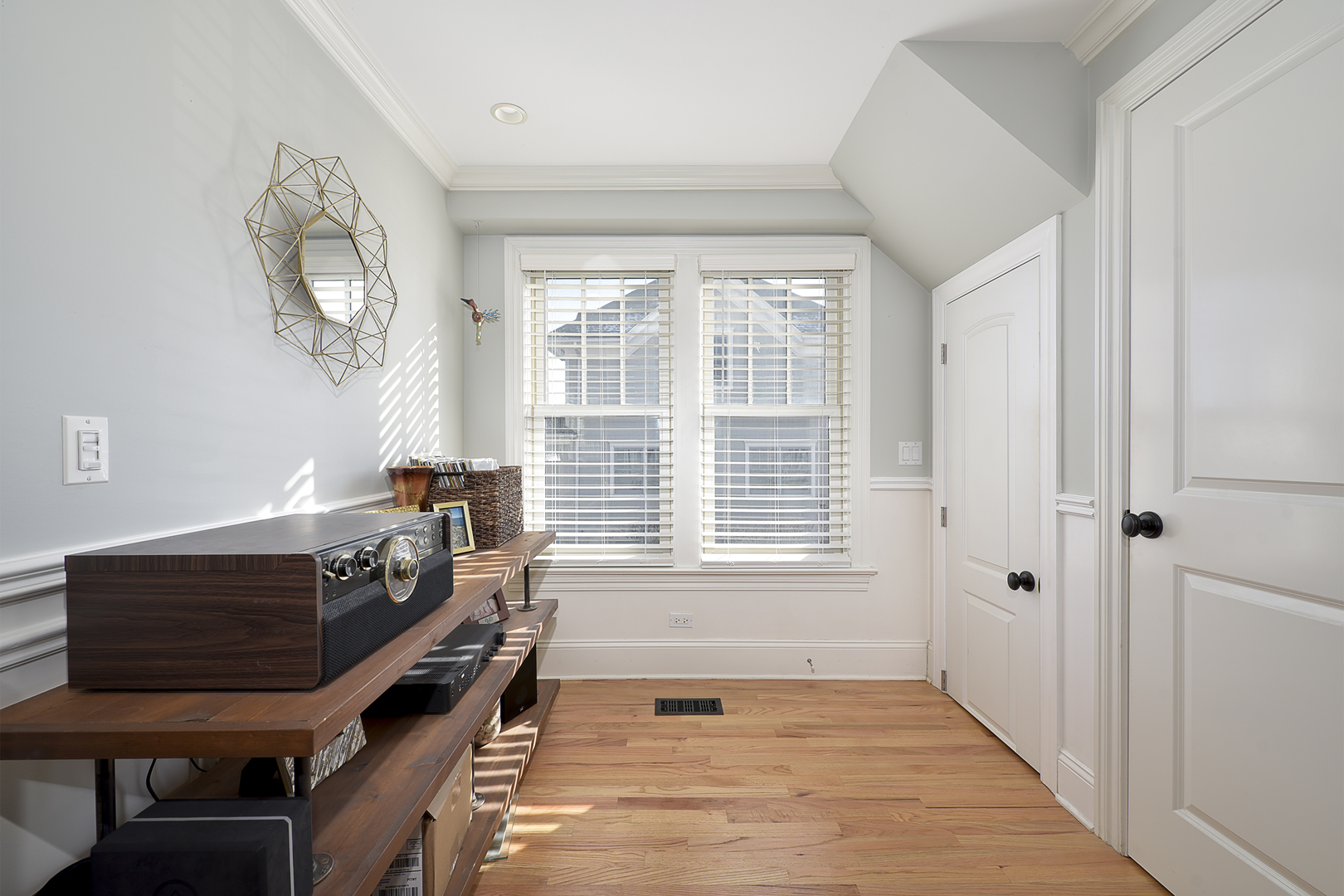 148 W Station Street, Barrington, IL 60010