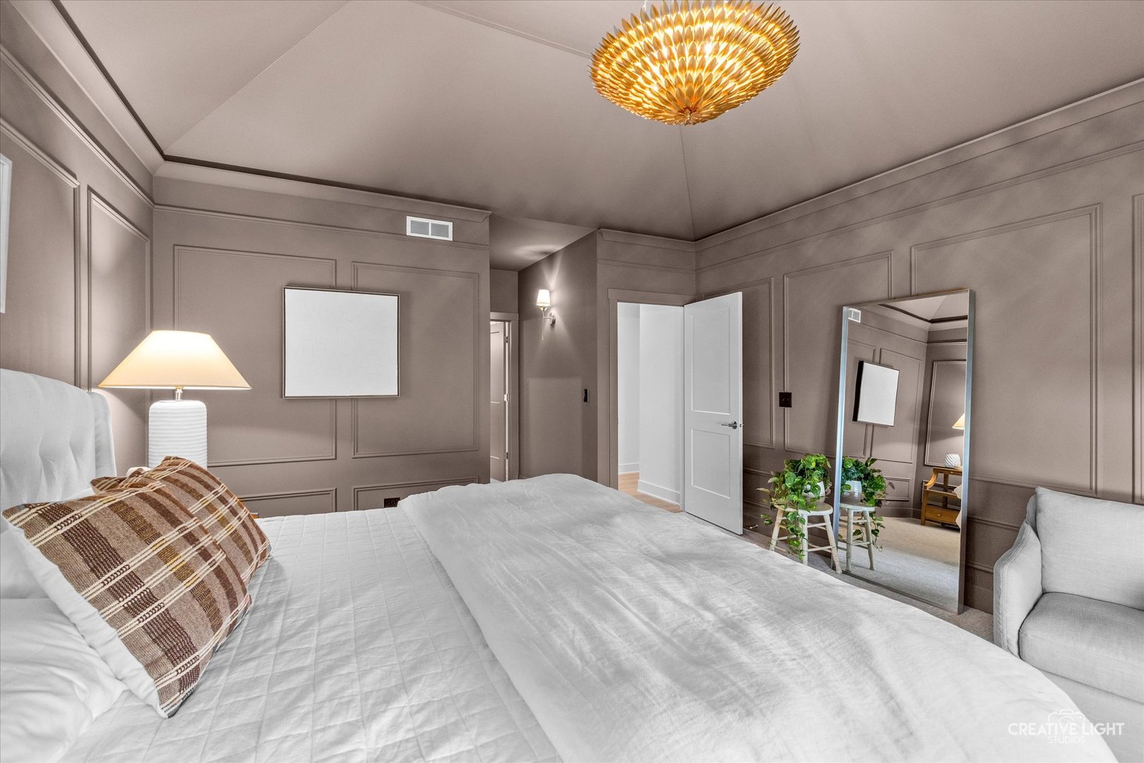 668 Cumberland Lane, Oswego, IL 60543