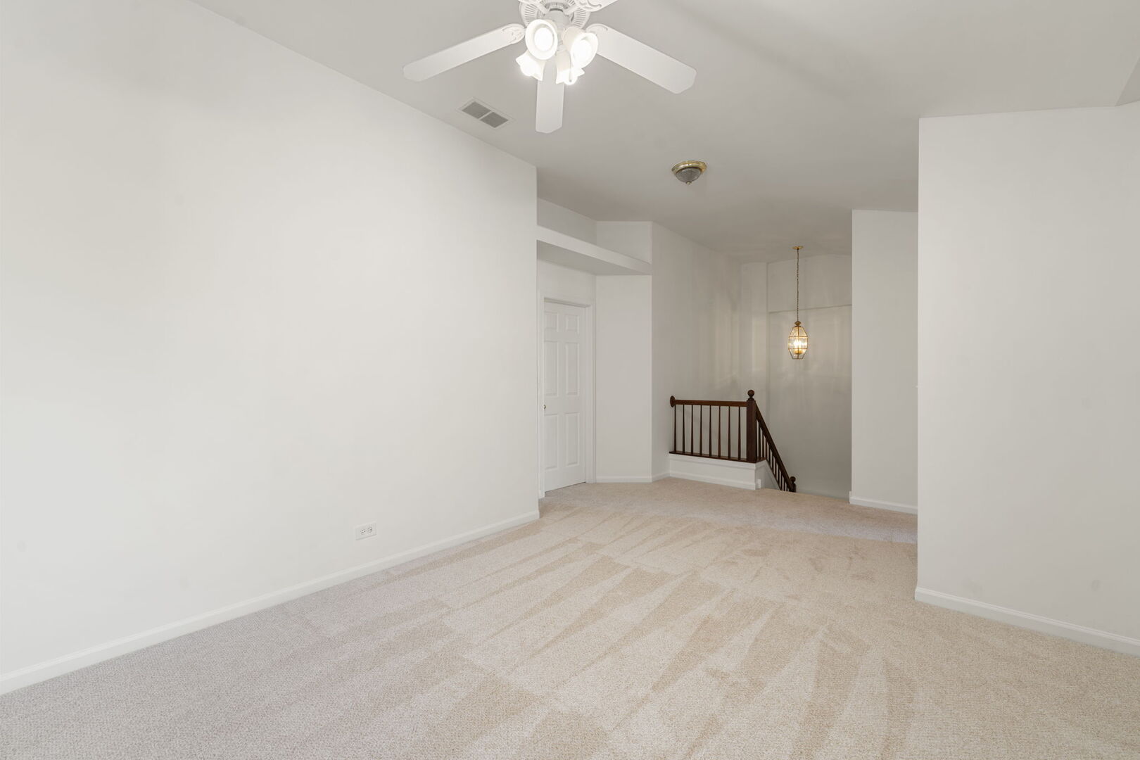 11 Bitter Spring Court, Algonquin, IL 60102
