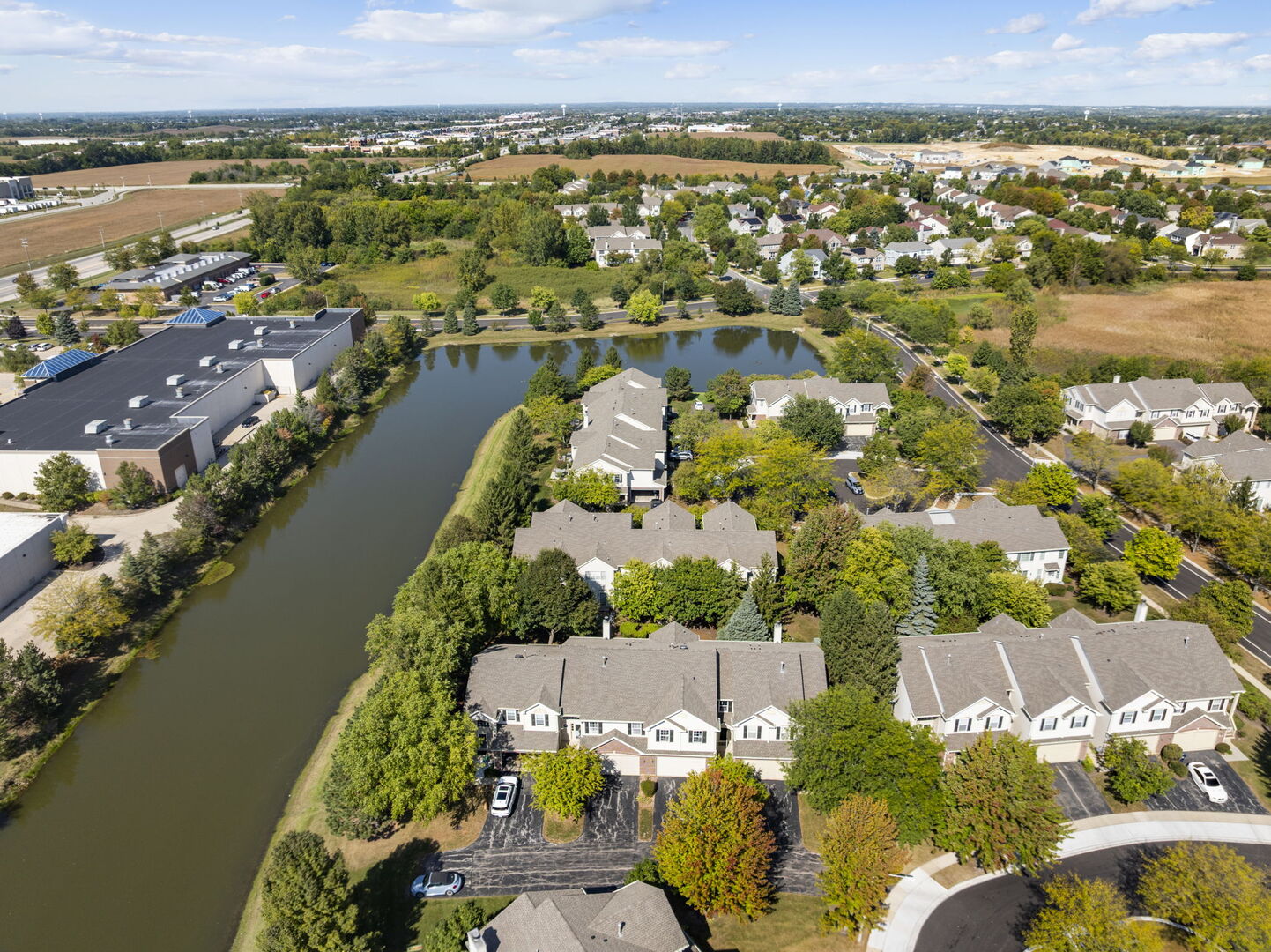 11 Bitter Spring Court, Algonquin, IL 60102