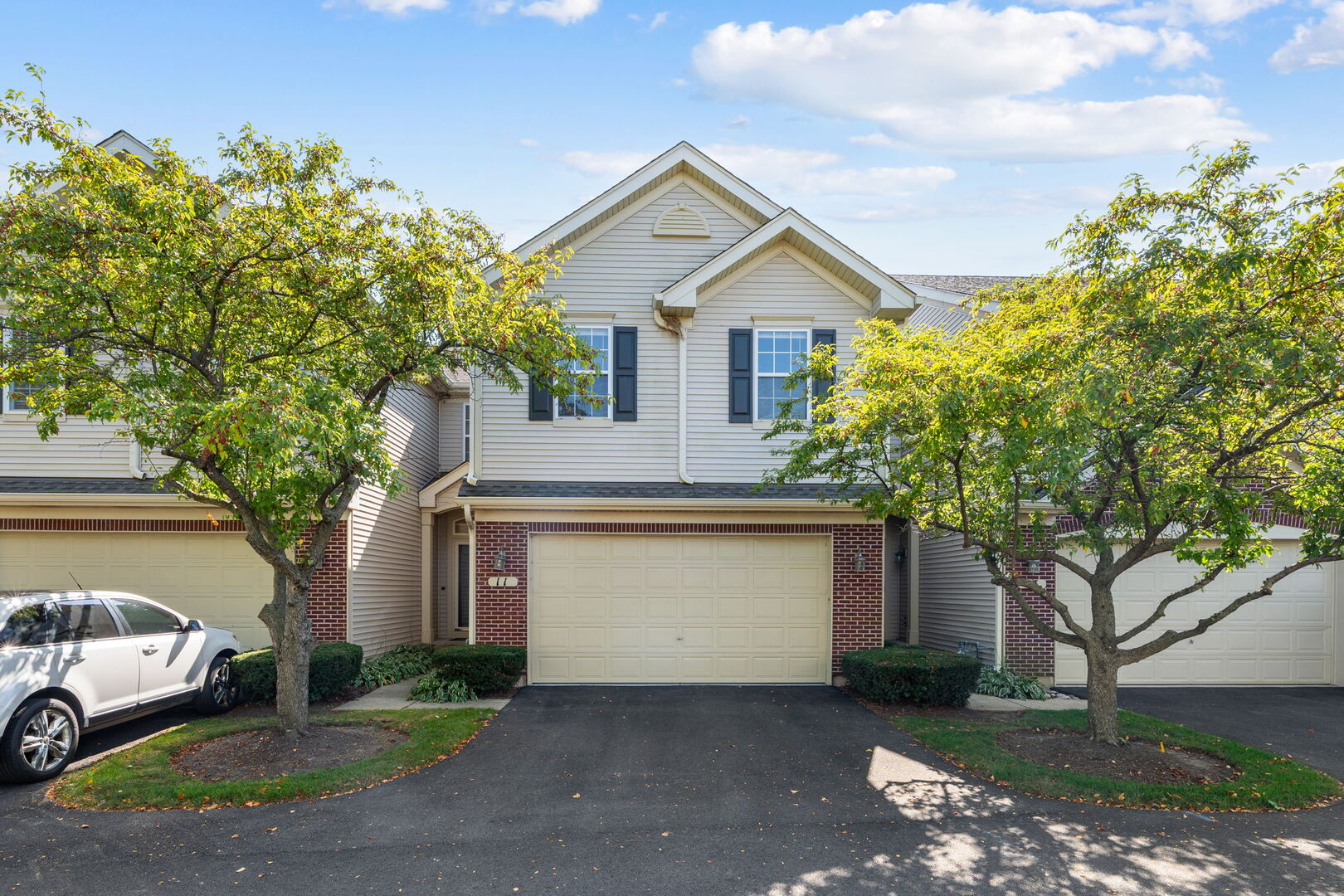 11 Bitter Spring Court, Algonquin, IL 60102