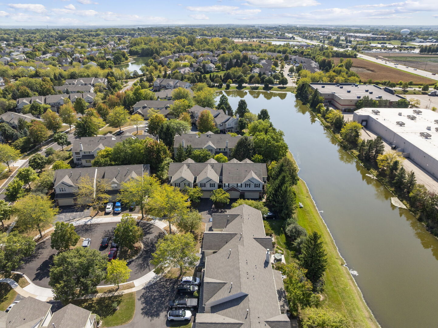 11 Bitter Spring Court, Algonquin, IL 60102