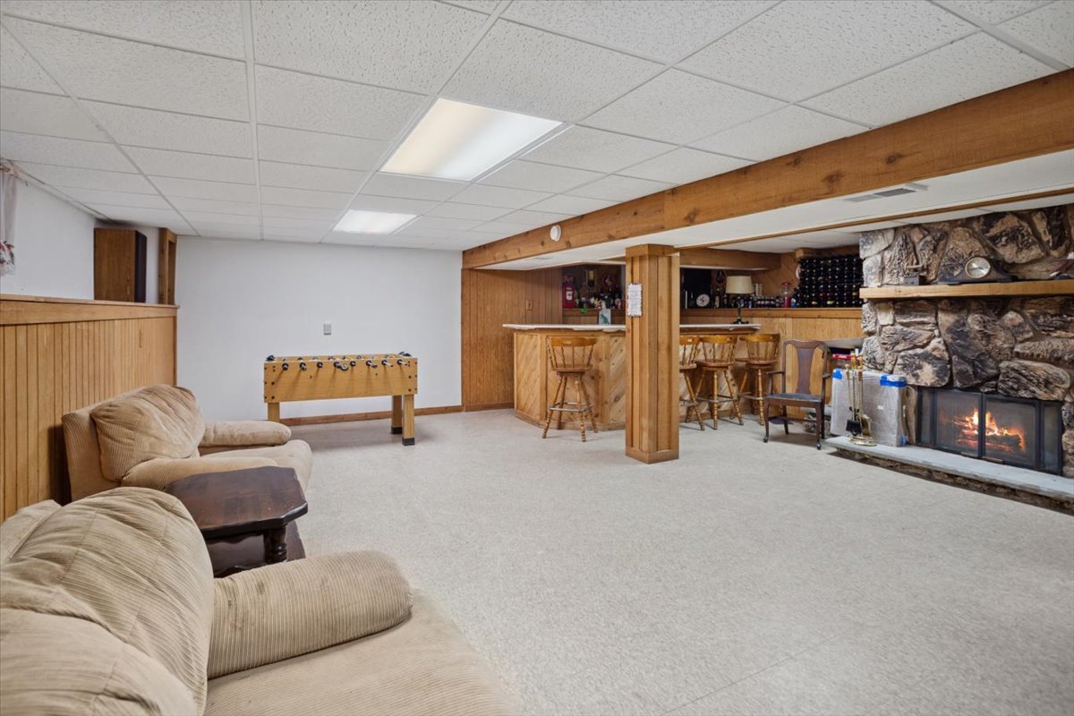 1237 Dover Lane, Elk Grove Village, IL 60007