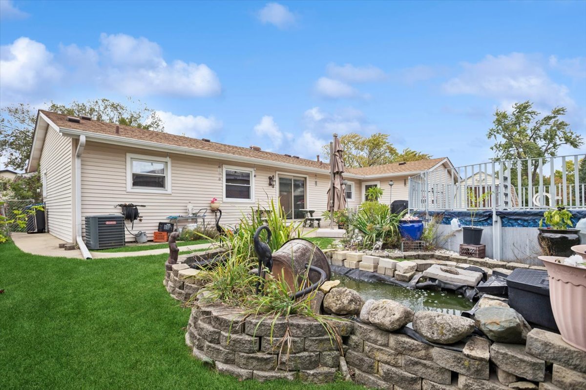 1237 Dover Lane, Elk Grove Village, IL 60007