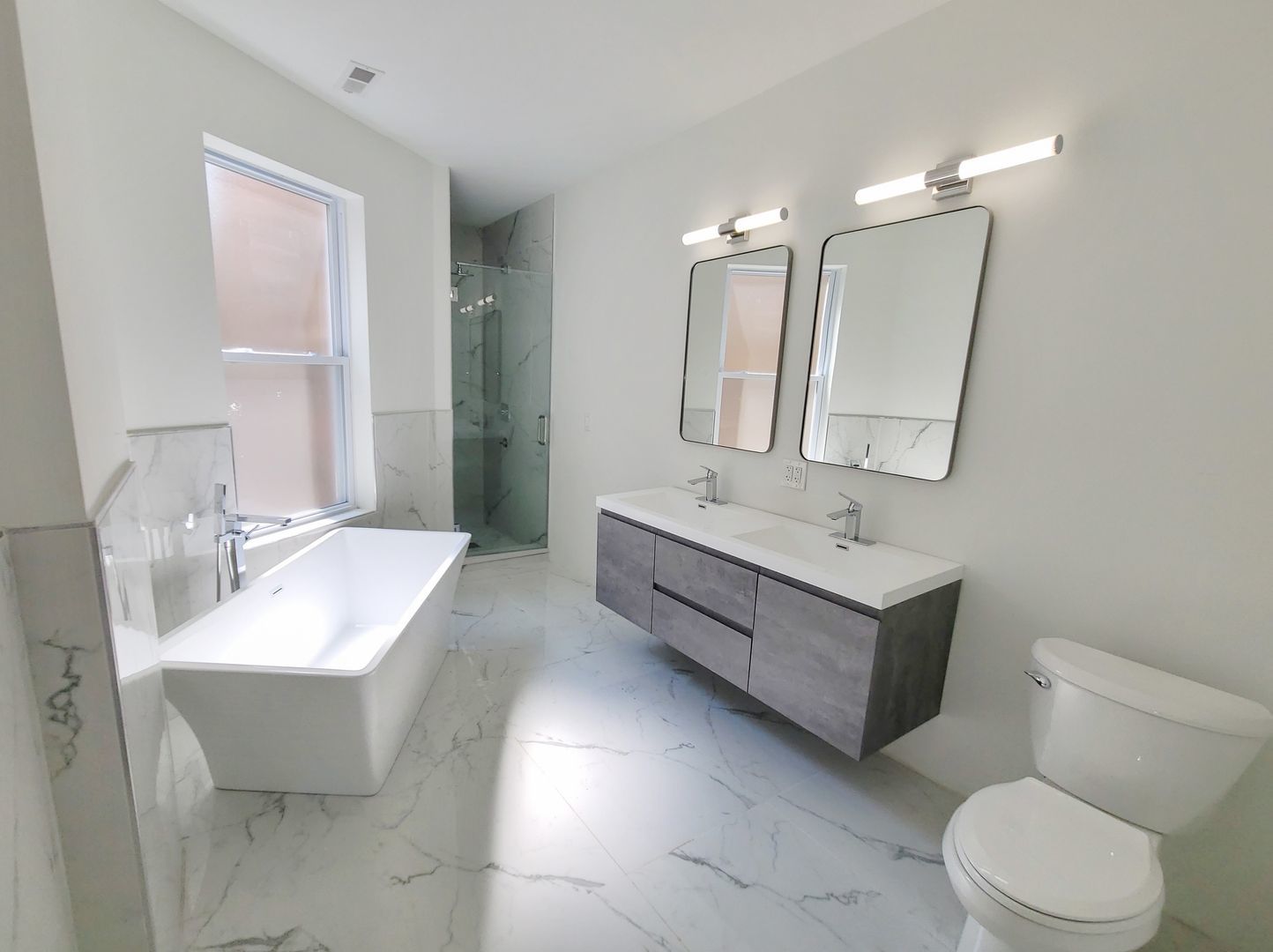 6442 S INGLESIDE Avenue, Chicago, IL 60637