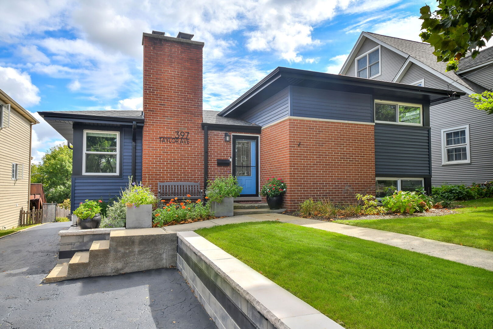 397 Taylor Avenue, Glen Ellyn, IL 60137