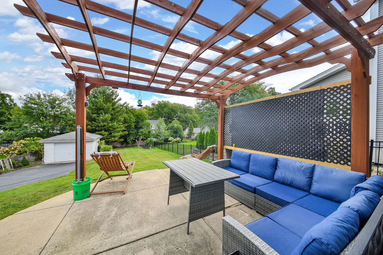 397 Taylor Avenue, Glen Ellyn, IL 60137