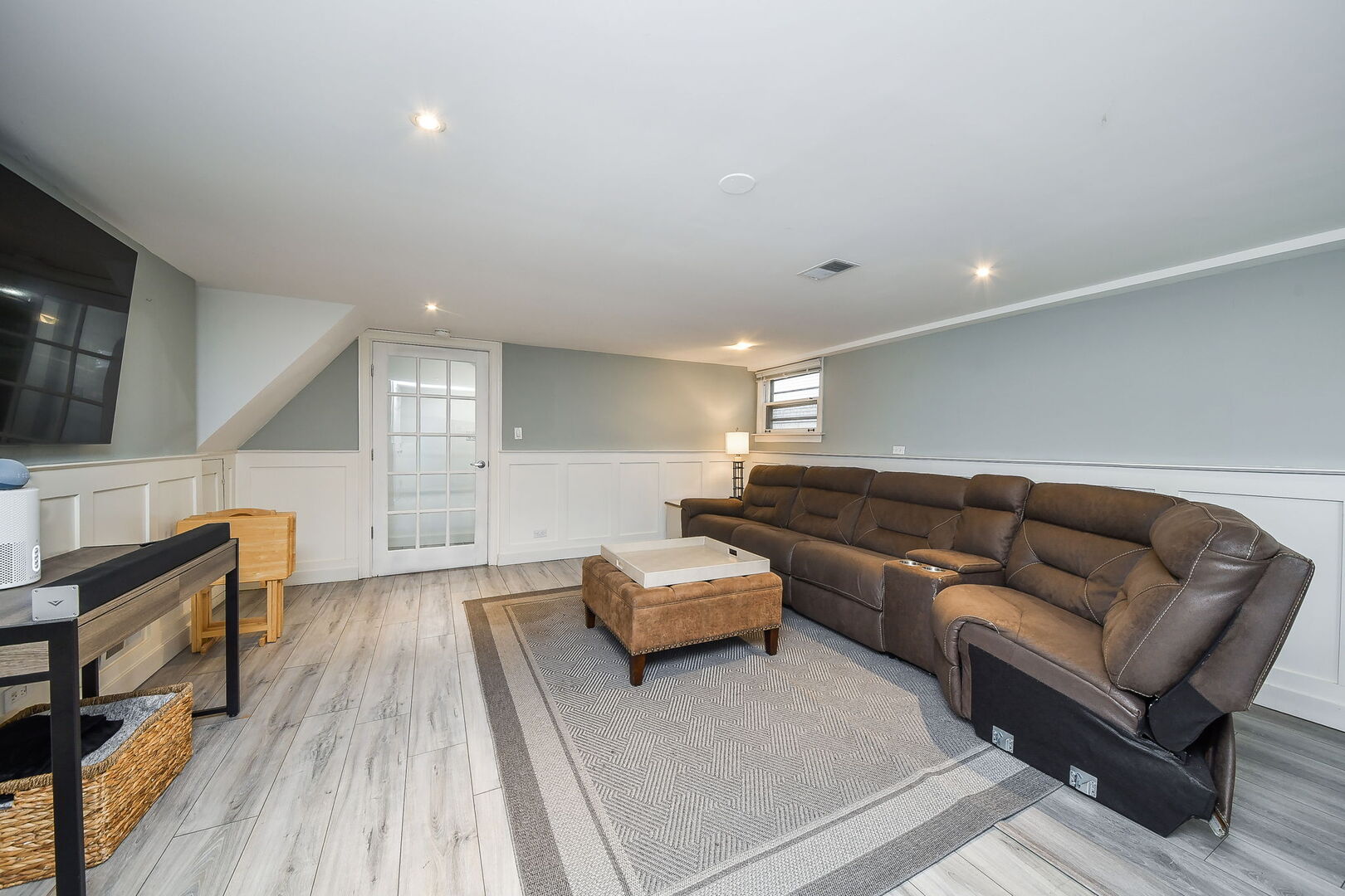 397 Taylor Avenue, Glen Ellyn, IL 60137