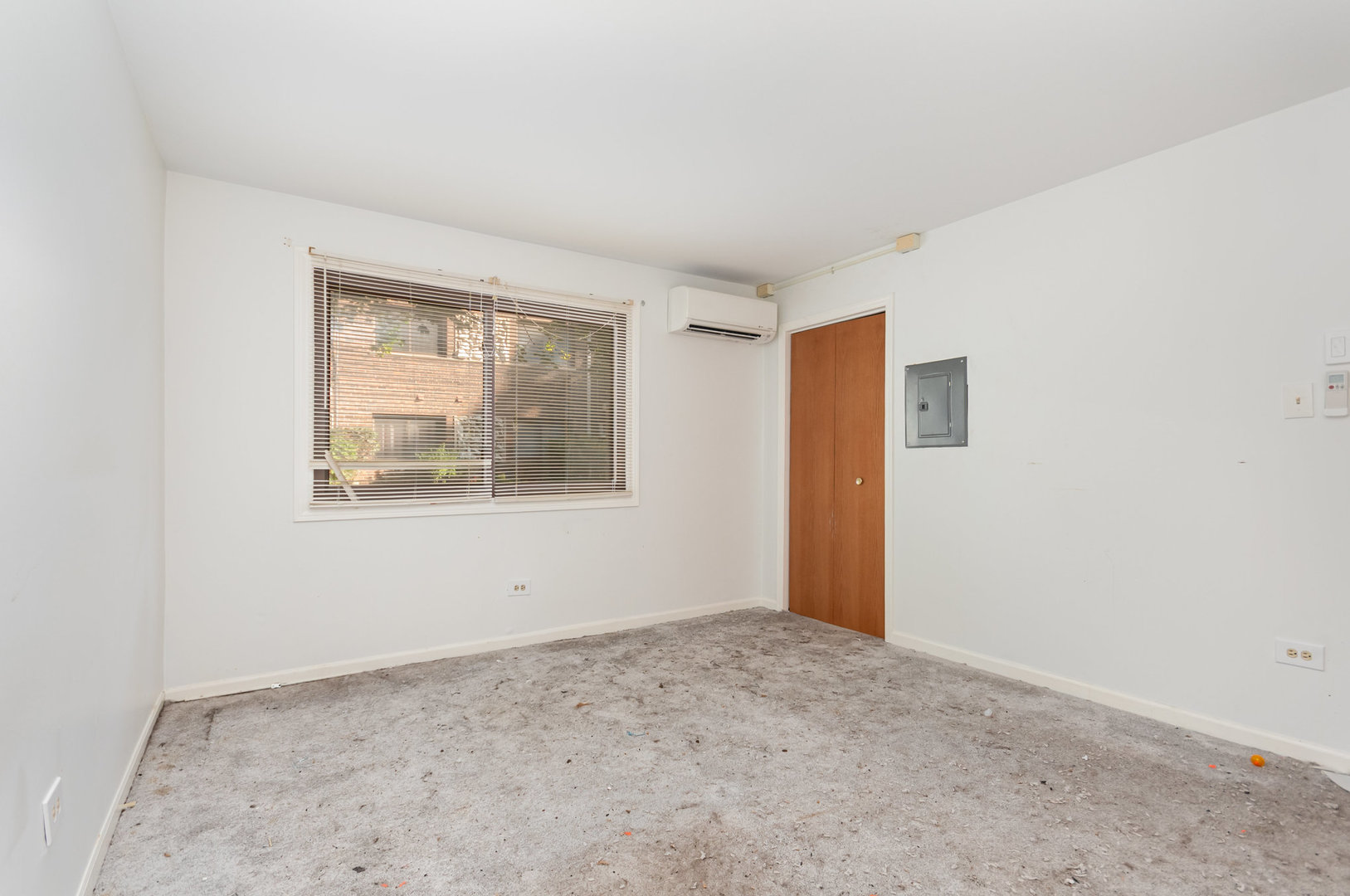 1240 S Lorraine Road #1D, Wheaton, IL 60189