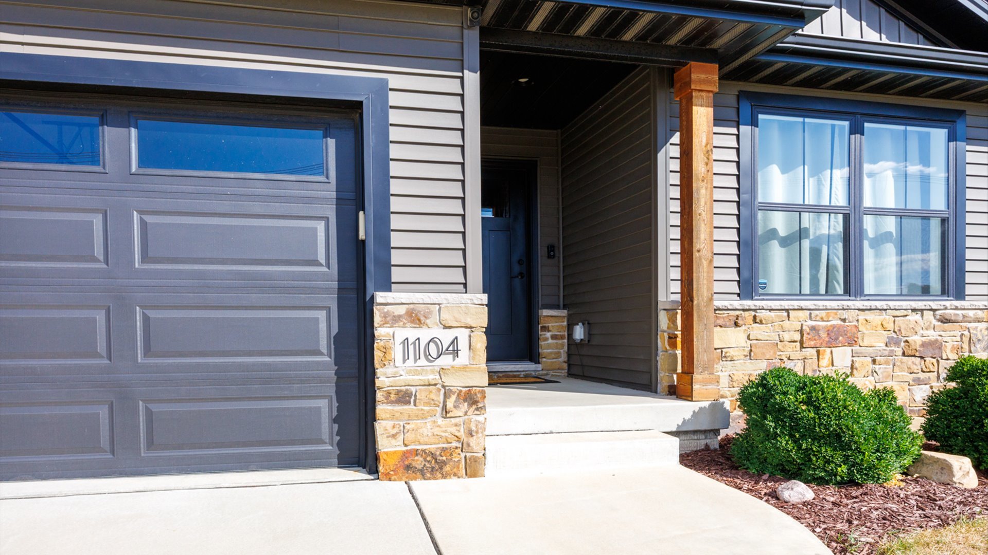 1104 Hershey Road, Normal, IL 61761